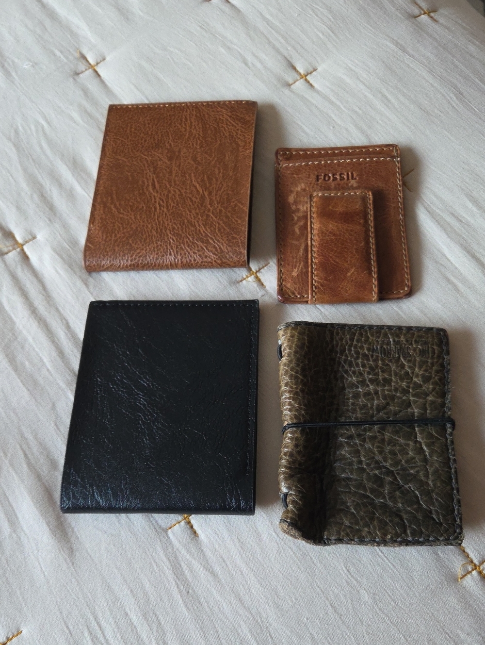 Fossil Brown Leather Money Clip Card Holder with Distressed Finish